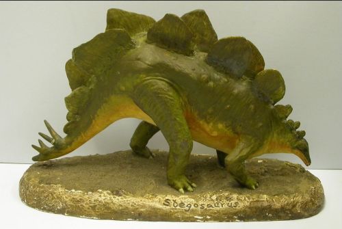 Stegosaurus model in plaster of paris. Image courtesy of the Hunterian Museum and Art Gallery.